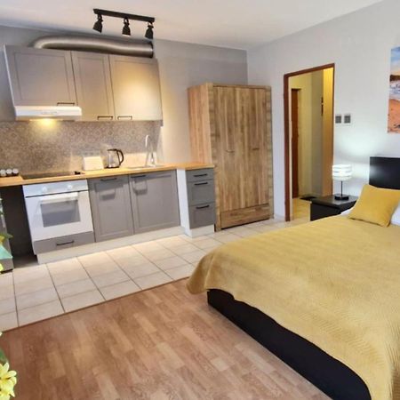 Cozy Modern Apartment Sunrise Studio 35M2 Balcony 3 Persons Cracóvia Exterior foto
